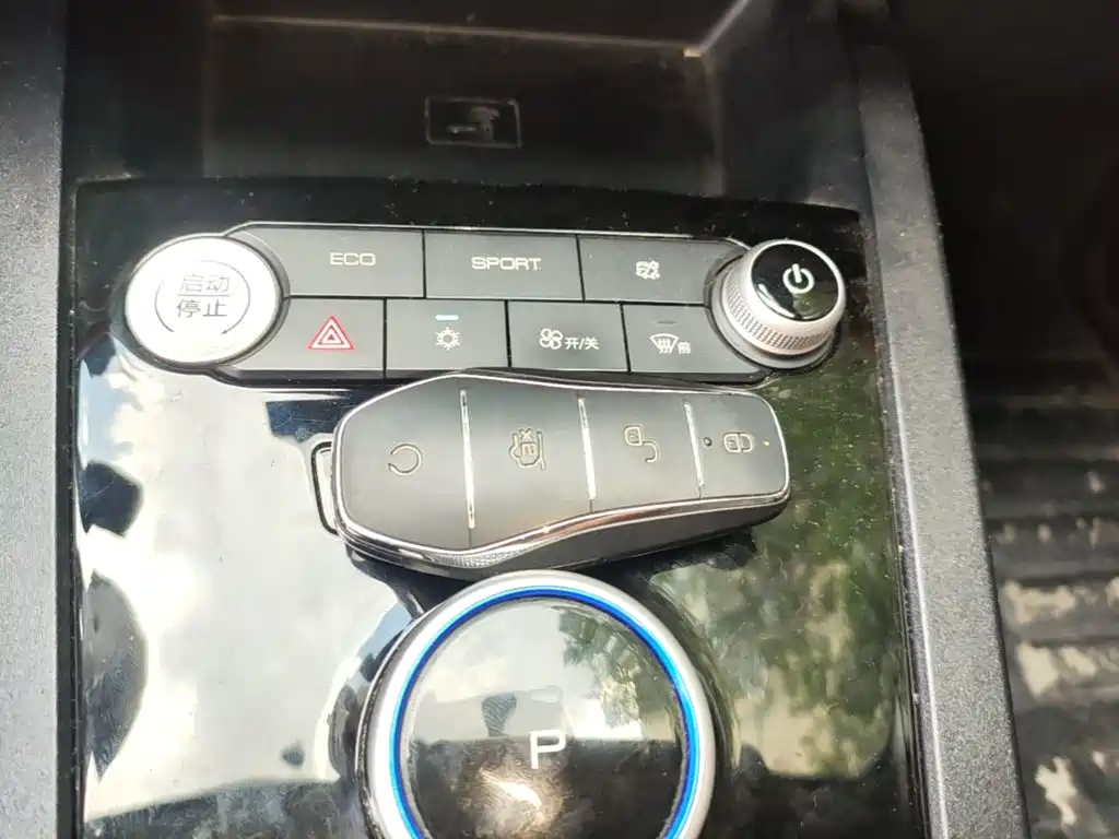 BYD e2 — миниатюра 9