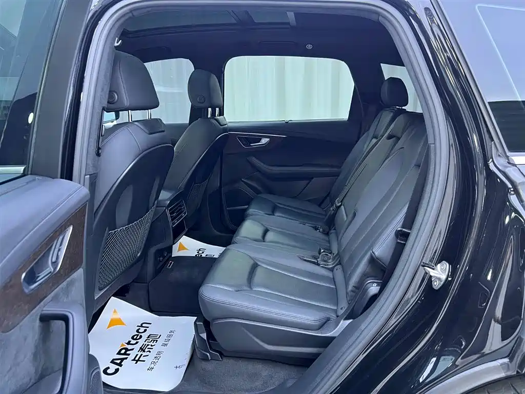 Audi Q7 2022 55 TFSI quattro S line Sport