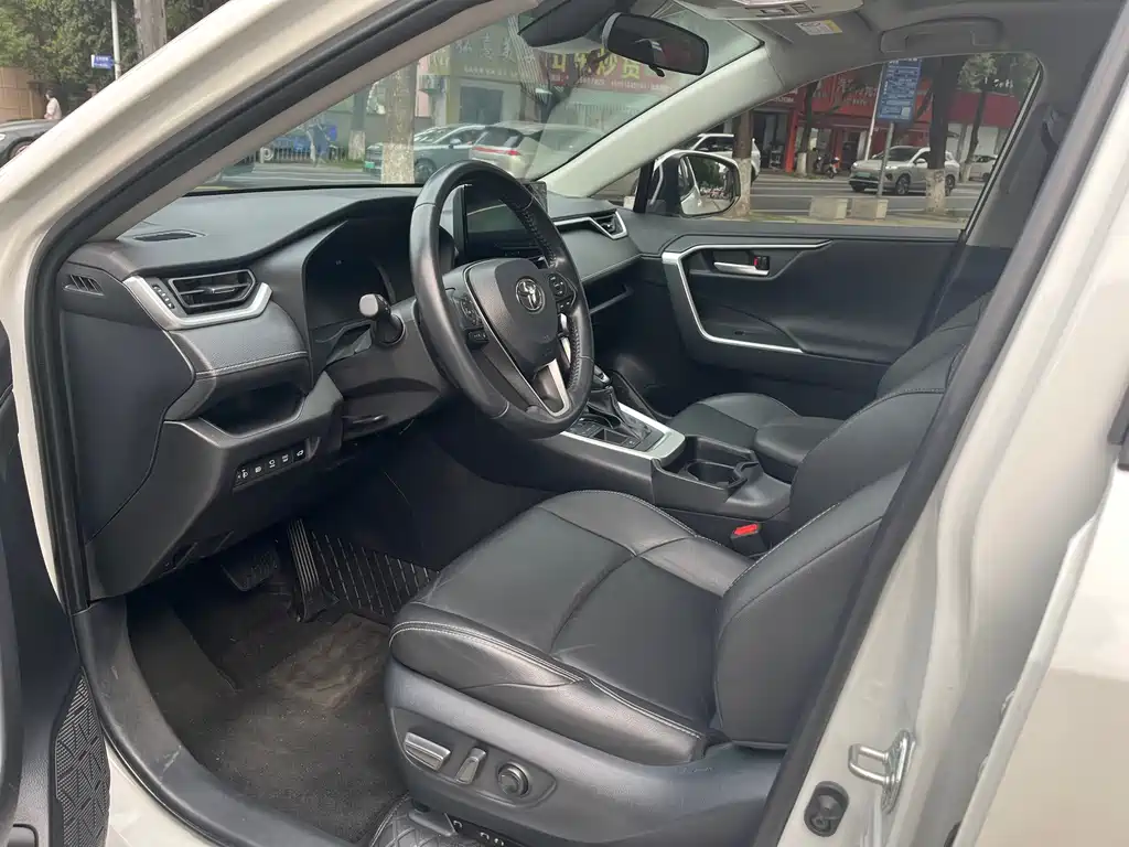 Toyota Wildlander — миниатюра 4