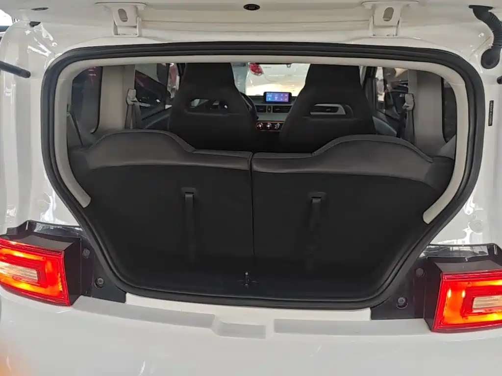 Wuling MINIEV — миниатюра 19
