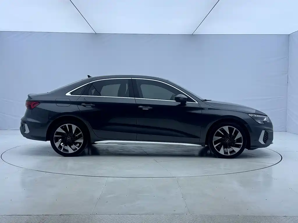 Audi A3 — миниатюра 9