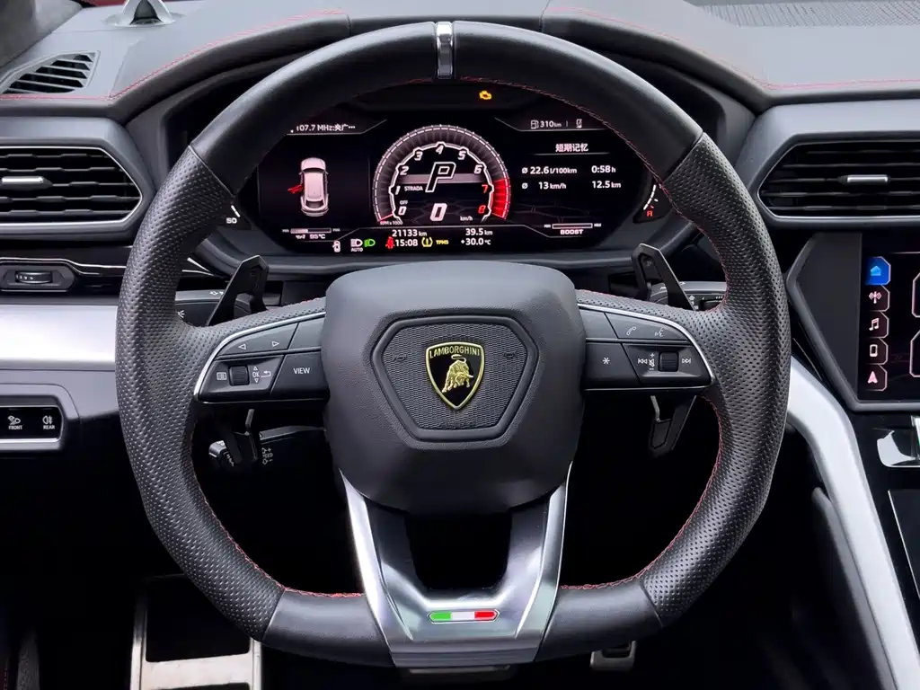 Lamborghini Urus — миниатюра 20