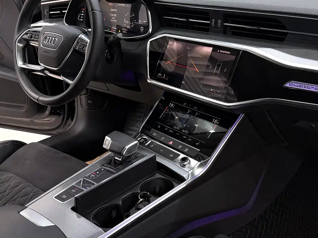 Audi A7L — миниатюра 8
