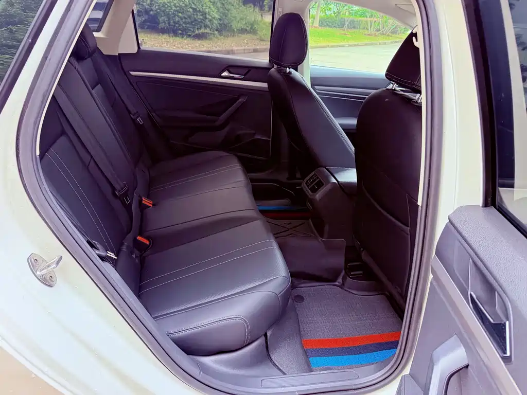 Volkswagen Lavida — миниатюра 18