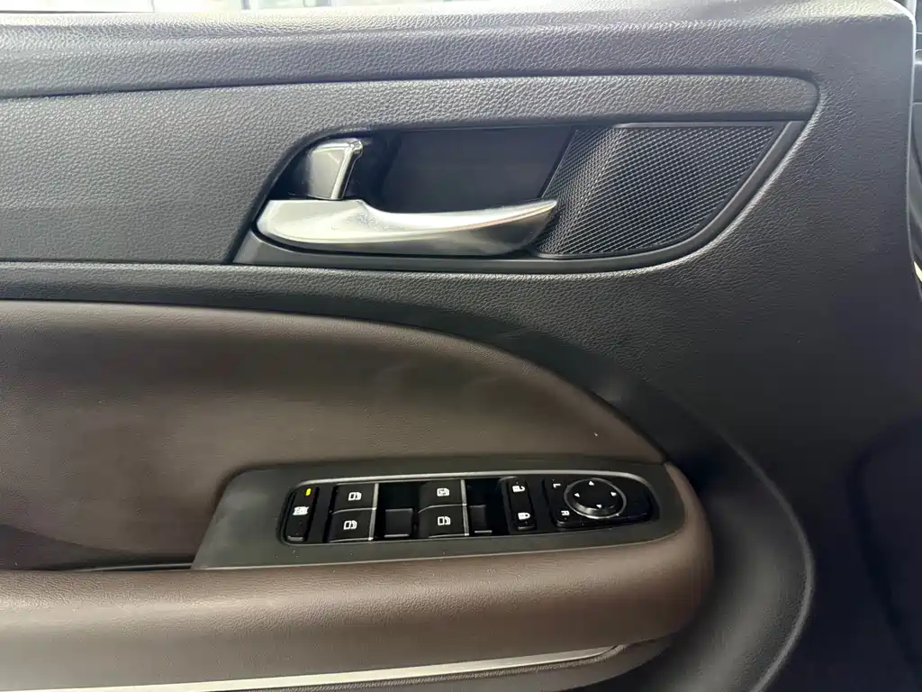 GAC Motor Trumpchi M6 — миниатюра 18