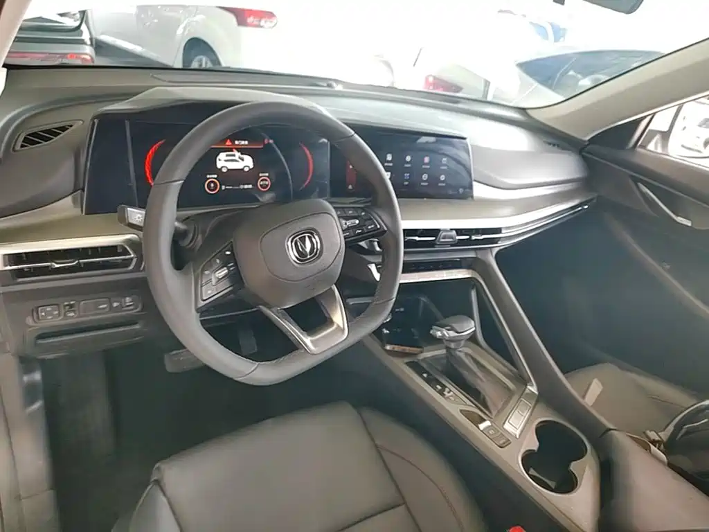 Changan CS35PLUS — миниатюра 10
