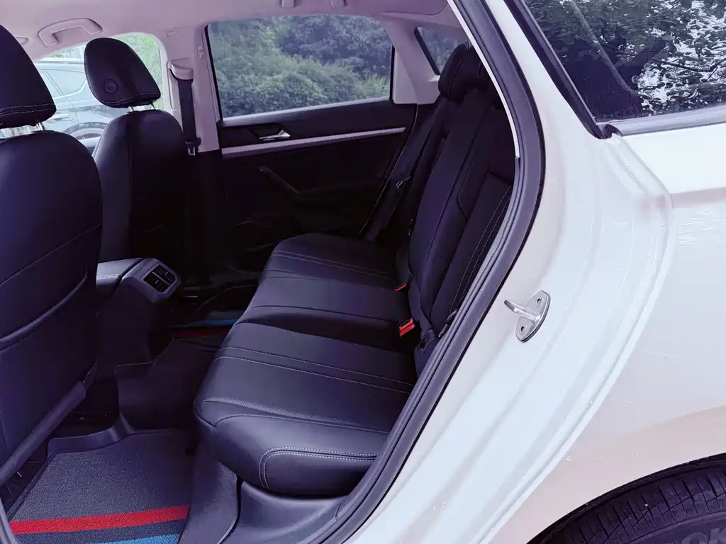 Volkswagen Lavida — миниатюра 11