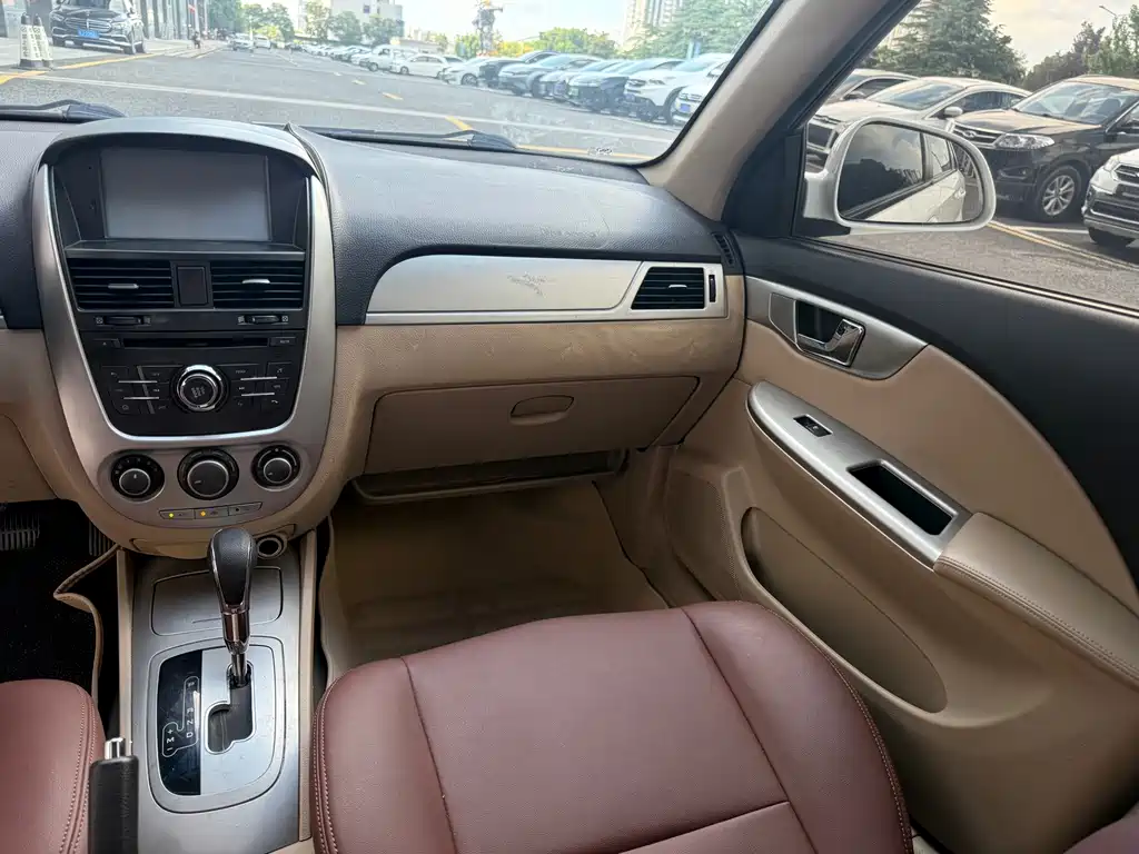 Buick Excelle — миниатюра 7
