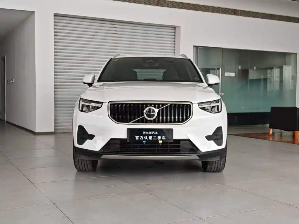 Volvo XC40 — миниатюра 2