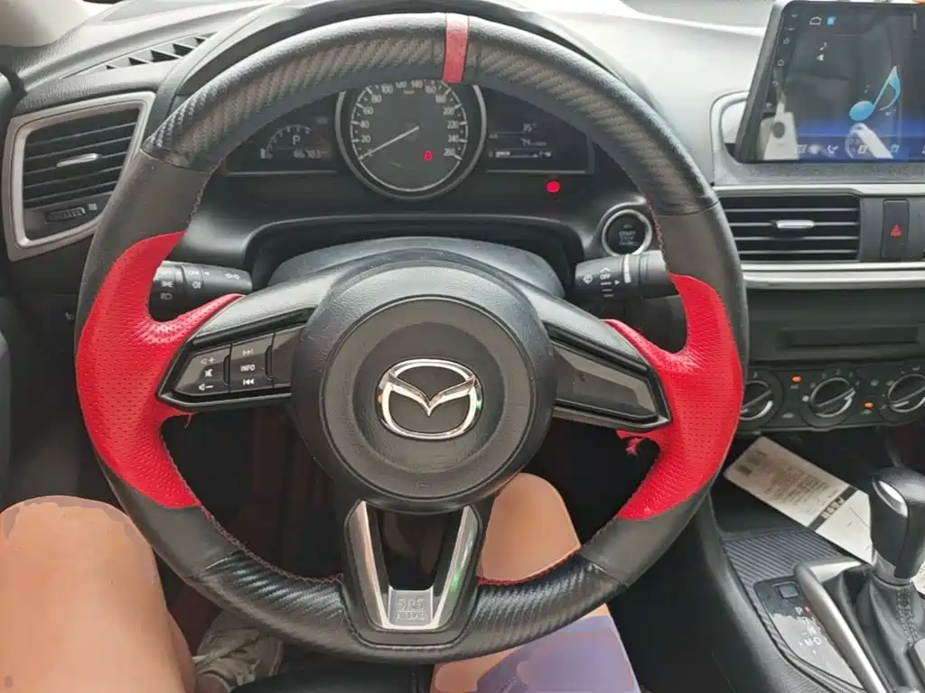 Mazda 3 Axela — миниатюра 11