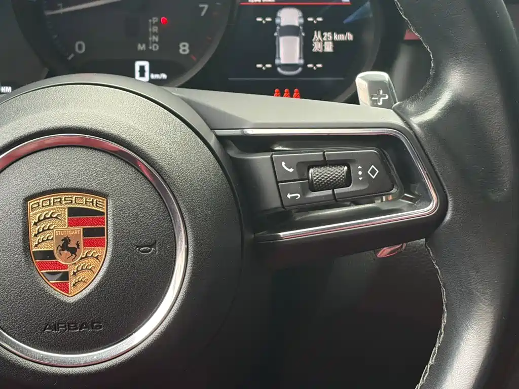 Porsche Macan — миниатюра 23