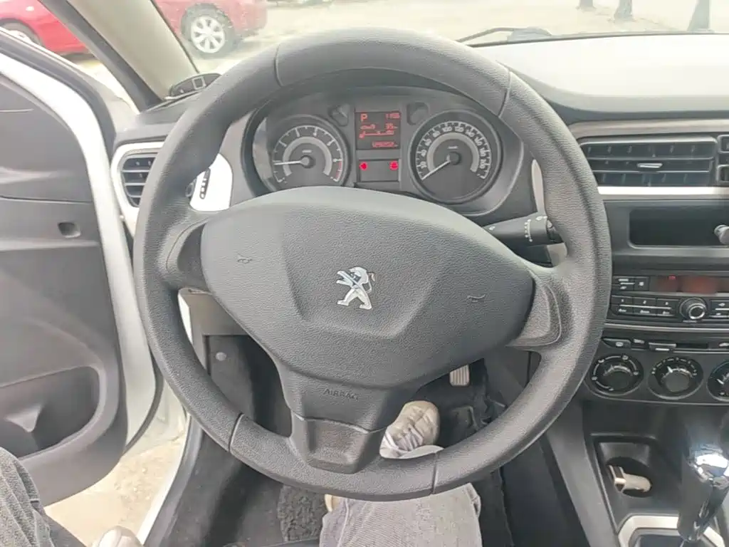 Peugeot 301 — миниатюра 11