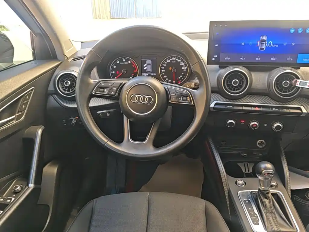 Audi Q2L — миниатюра 11