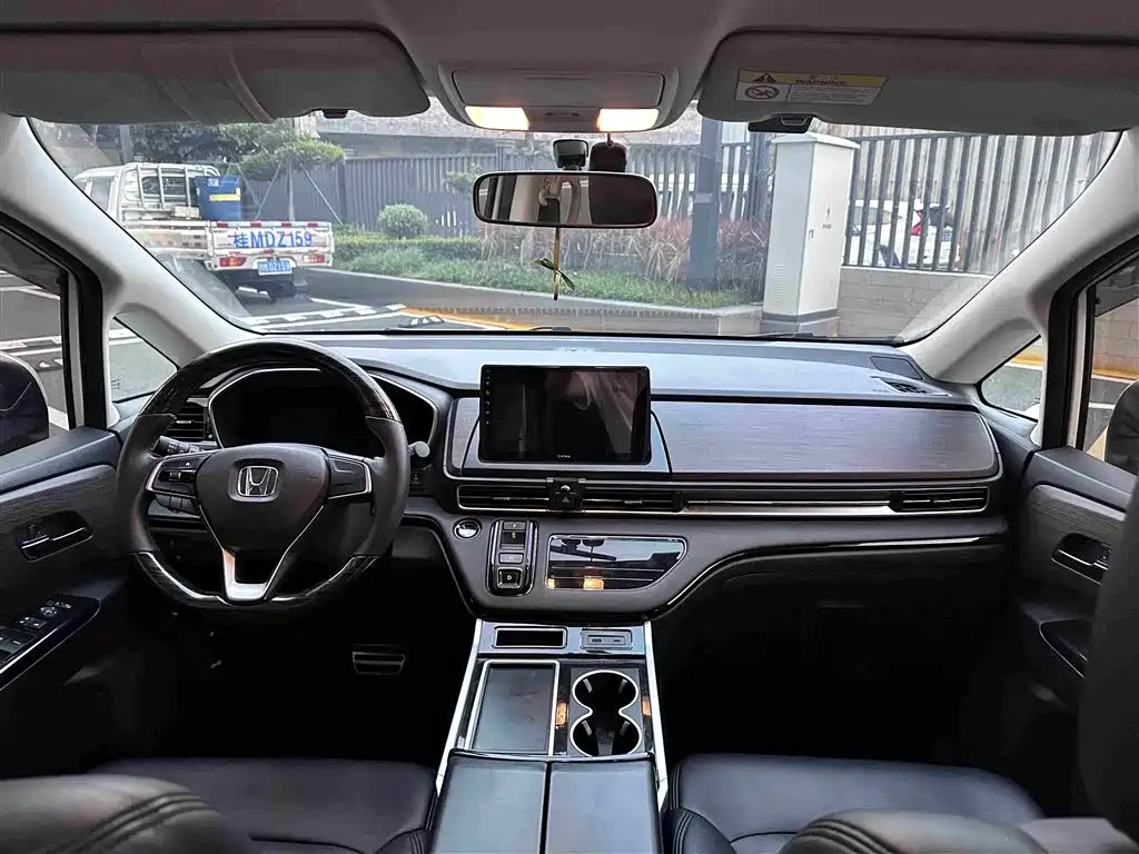 Honda Odyssey — миниатюра 5