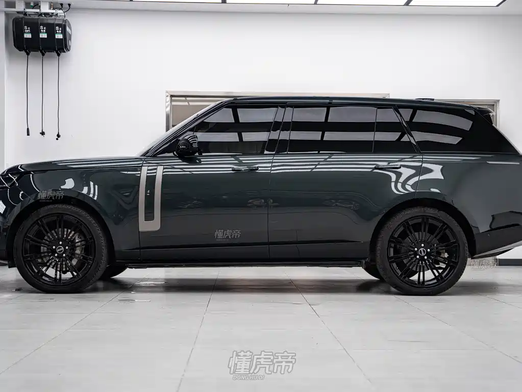 Land Rover Range Rover 2023 3.0 L6 400PS мест Long Wheelbase