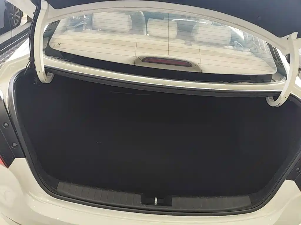 Hyundai Mistra — миниатюра 19