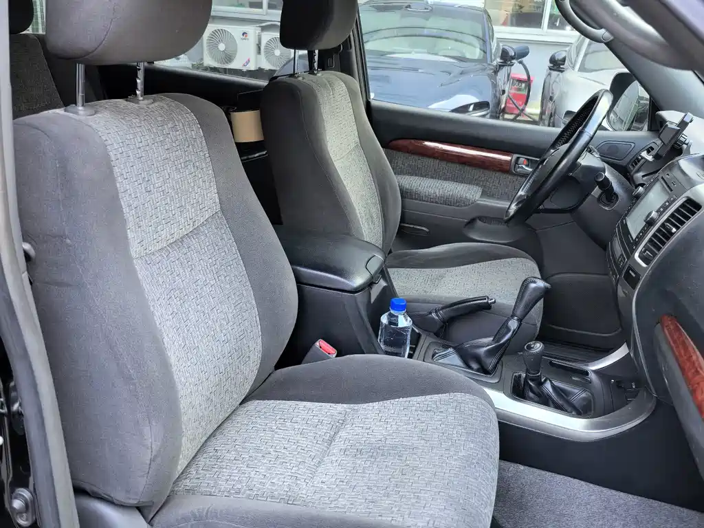 Toyota Prado (Import) — миниатюра 13