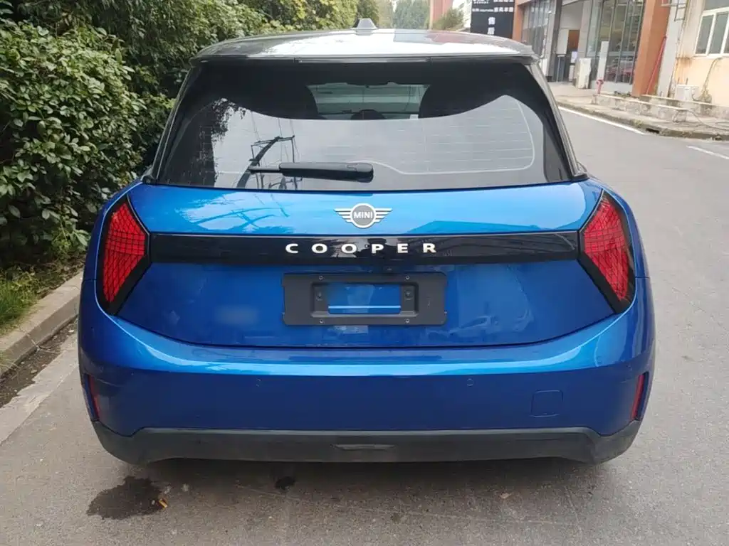 MINI MINI COOPER EV — миниатюра 6
