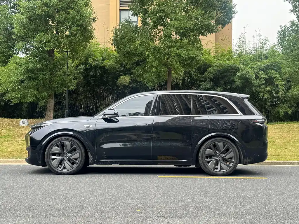 Li Auto Li L8 — миниатюра 3