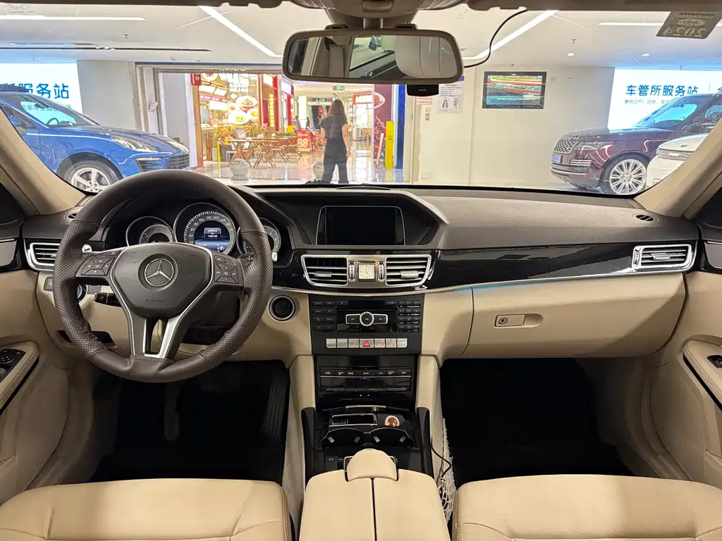 Mercedes-Benz E-Class — миниатюра 14