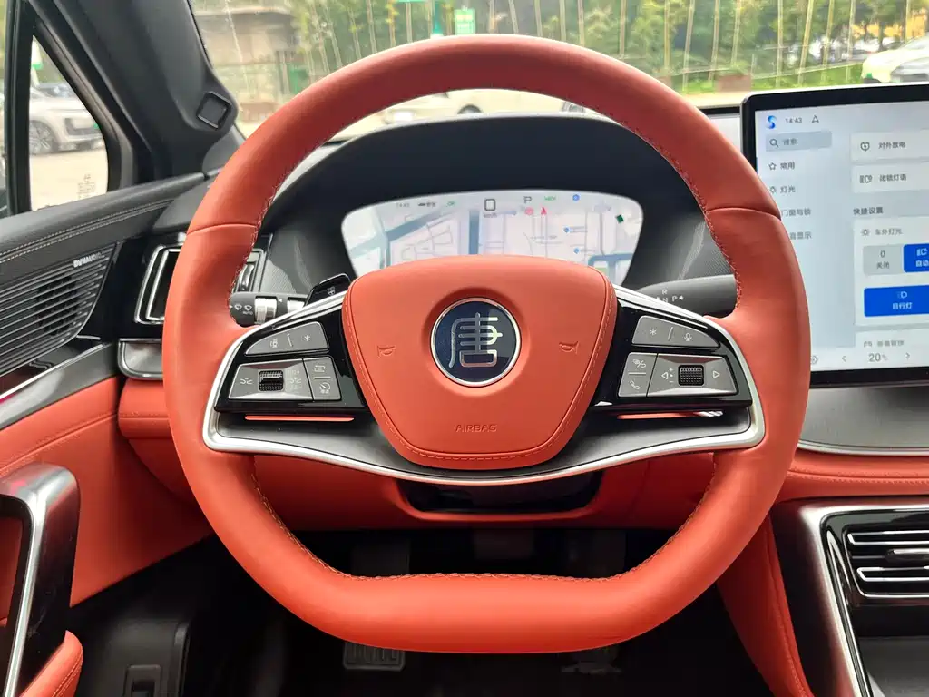 BYD Tang New Energy — миниатюра 11