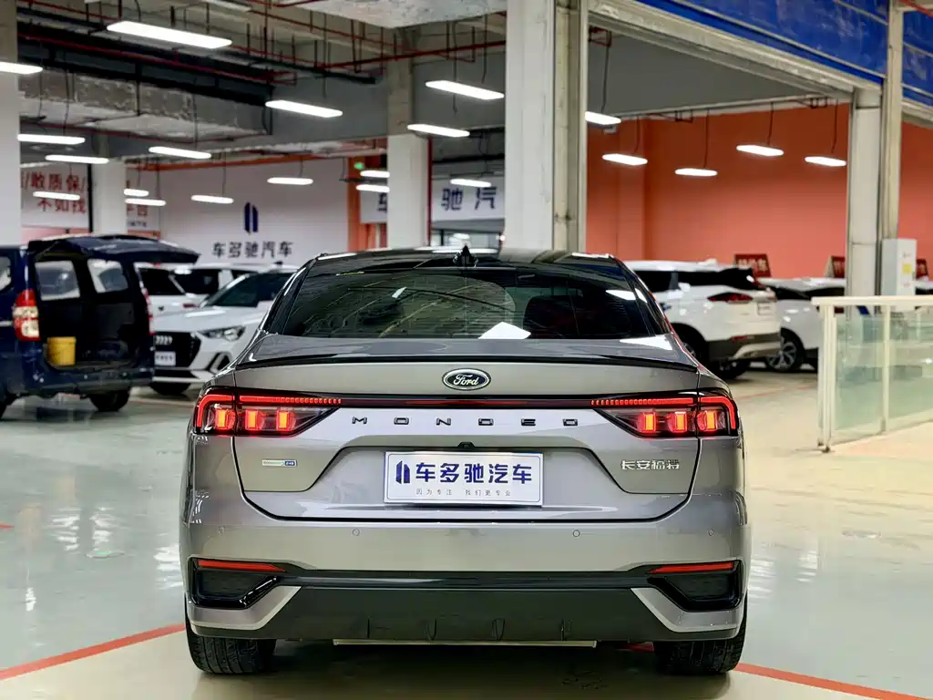Ford Mondeo — миниатюра 5