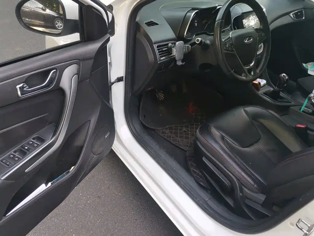 Chery Arrizo 5 — миниатюра 17