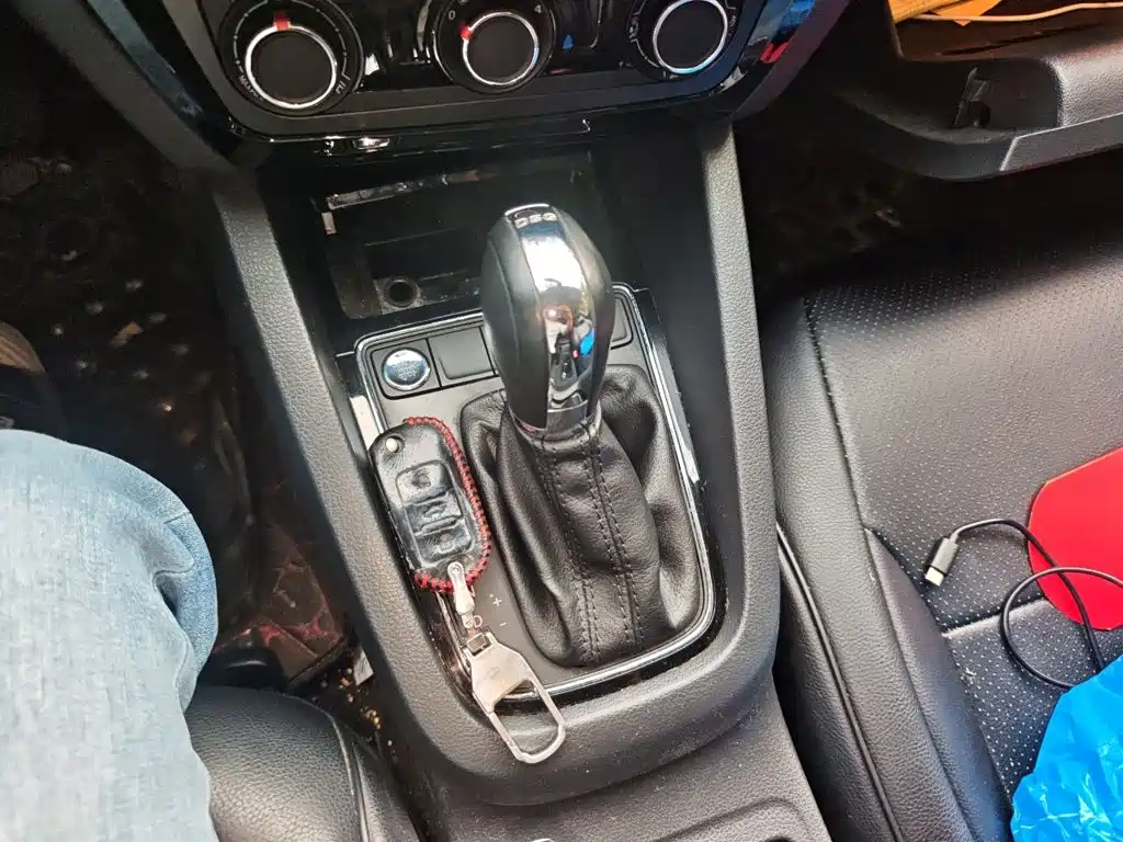Volkswagen Sagitar — миниатюра 10