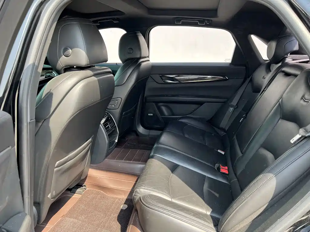 Cadillac CT6 — миниатюра 8