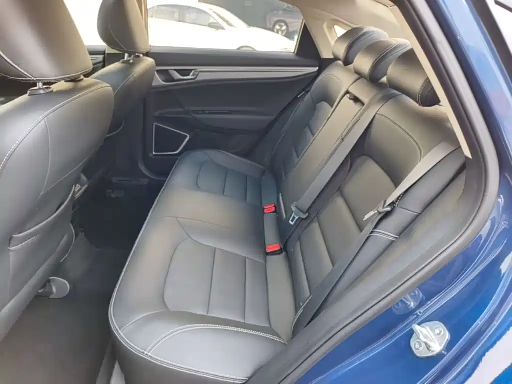Geely Emgrand GL — миниатюра 17