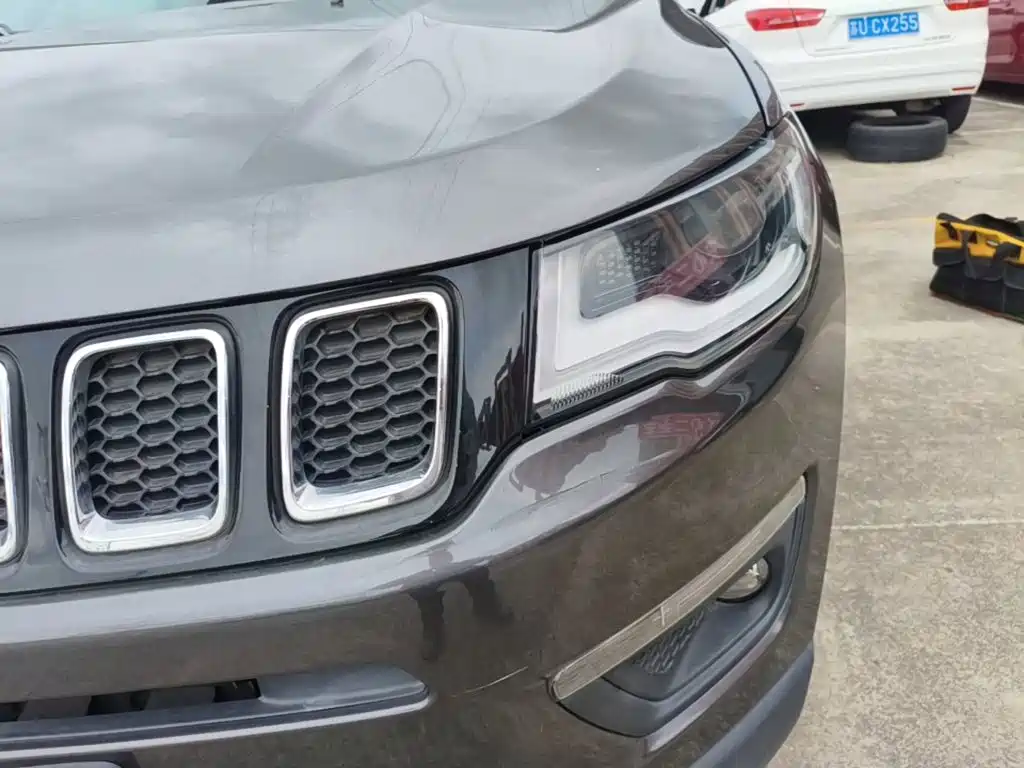 Jeep Compass — миниатюра 24