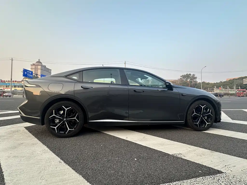 Changan Deepal DARK BLUE SL03