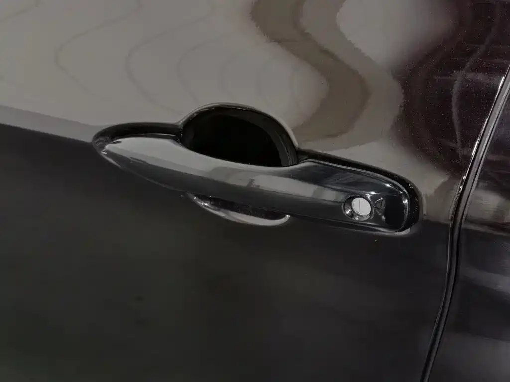 Toyota Avalon — миниатюра 18