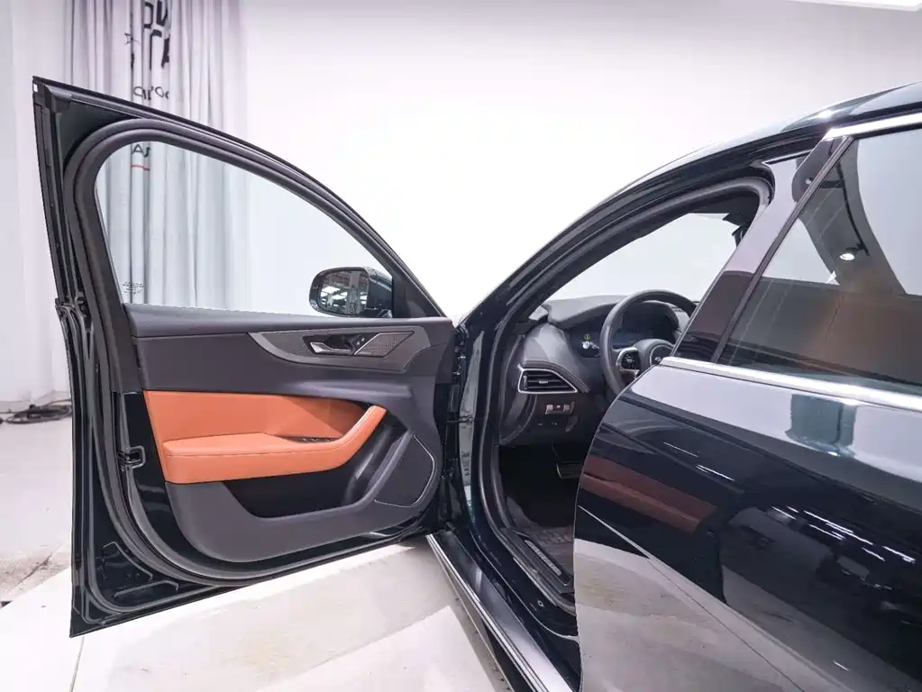 Jaguar XEL — миниатюра 13