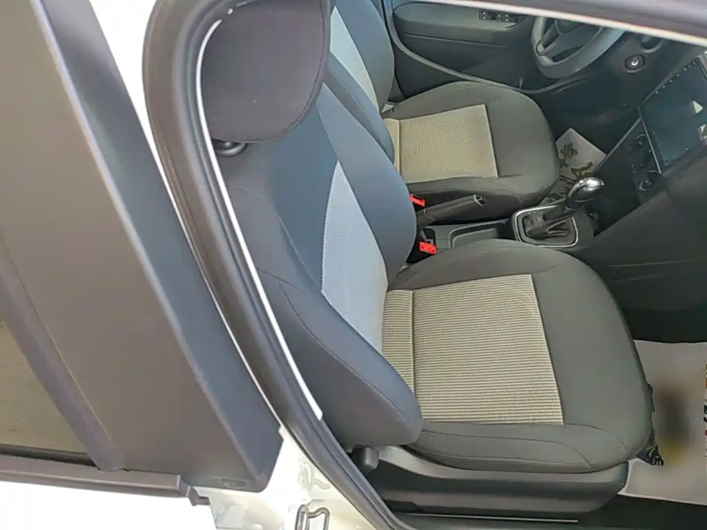 Volkswagen Polo — миниатюра 25