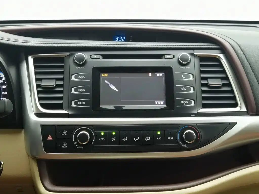 Toyota Highlander — миниатюра 12