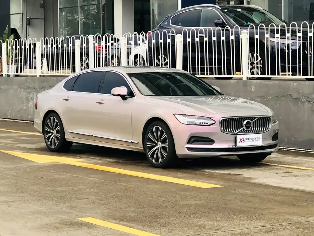 Volvo S90 — миниатюра 3