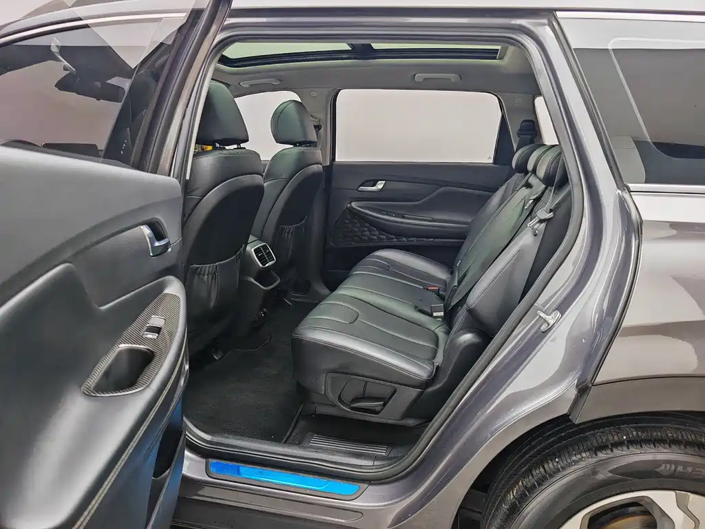 Hyundai Santa Fe — миниатюра 18