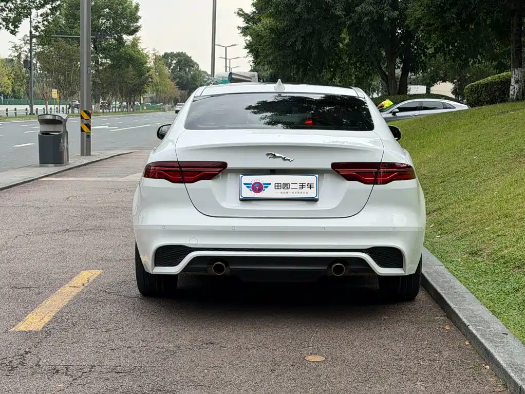 Jaguar XEL — миниатюра 5