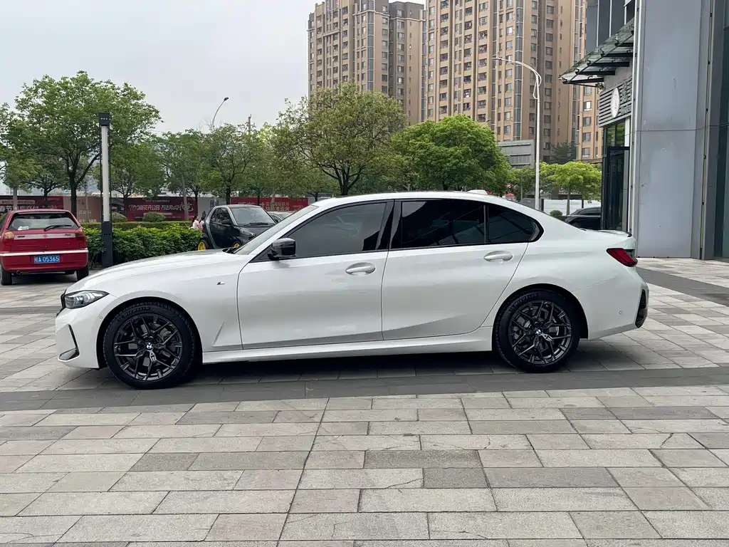 BMW 3 Series 3 2025 330Li Premium M Sport