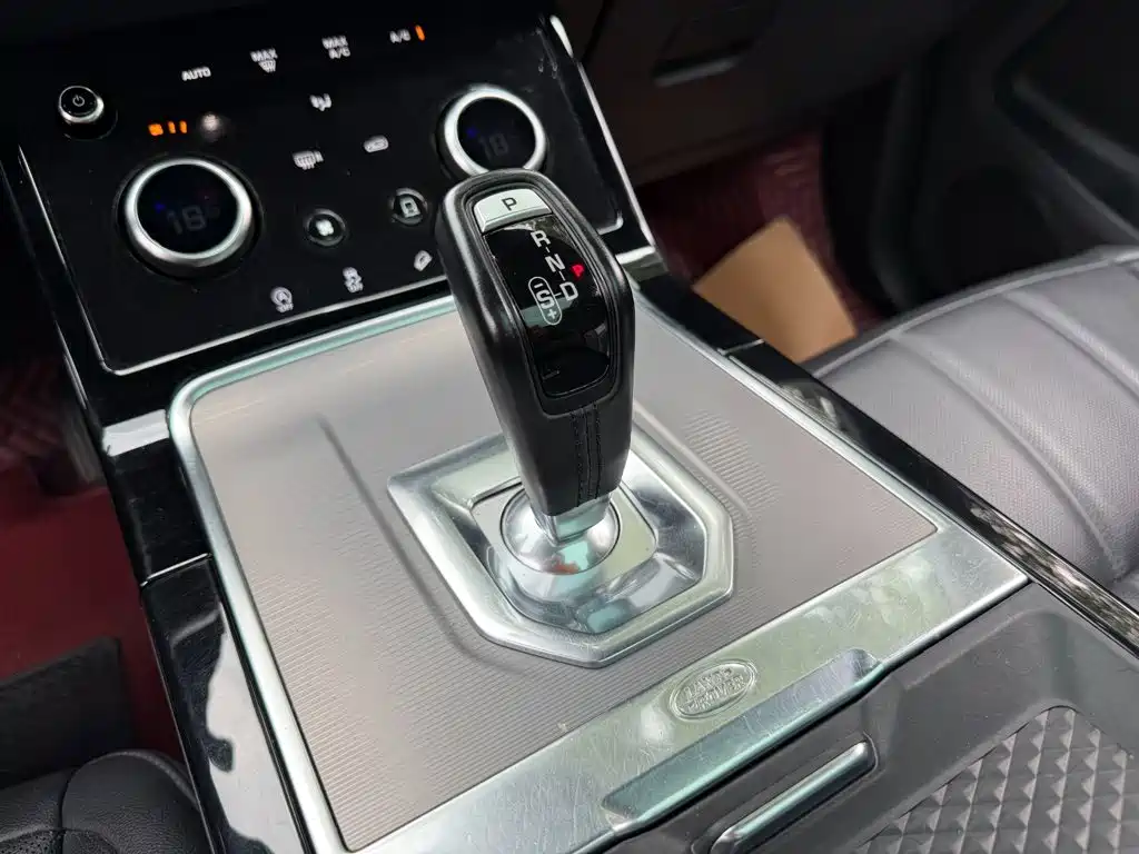Land Rover Evoque — миниатюра 9