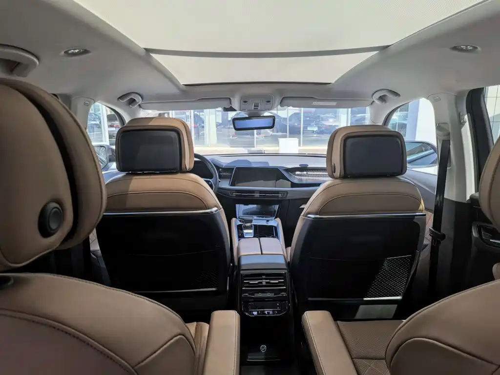 Audi Q6 — миниатюра 2