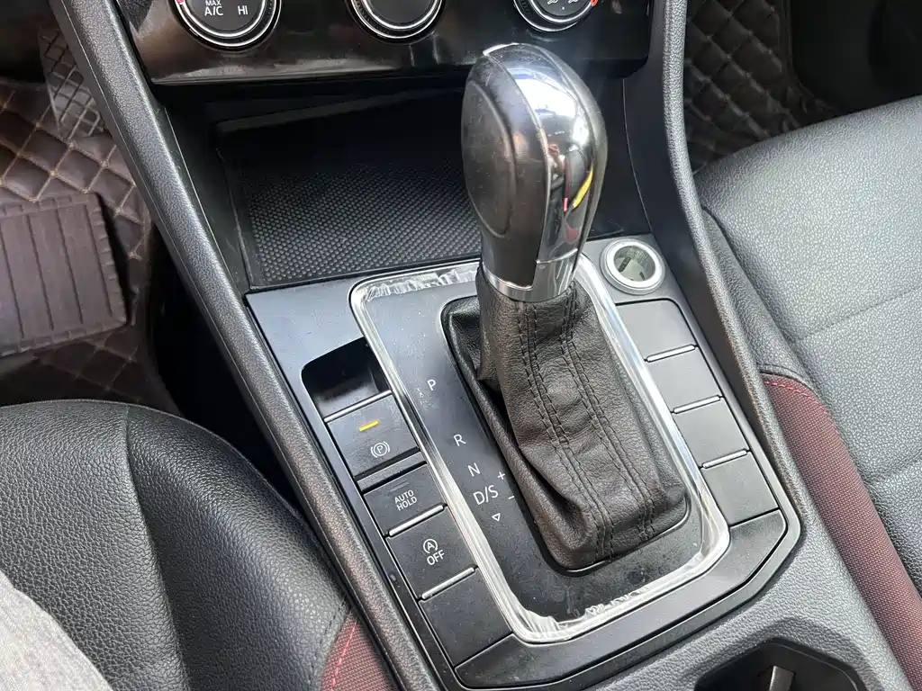 Volkswagen Bora — миниатюра 13
