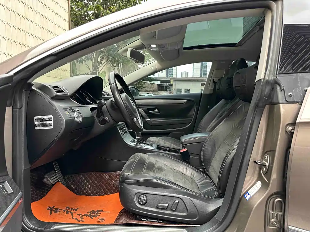 Volkswagen FAW - Passat CC CC 2011 2.0TSI