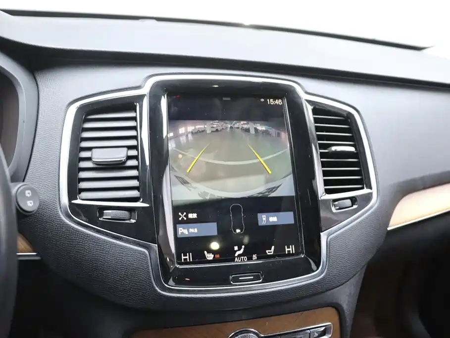 Volvo XC90 2020 T6 Luxury 7 мест
