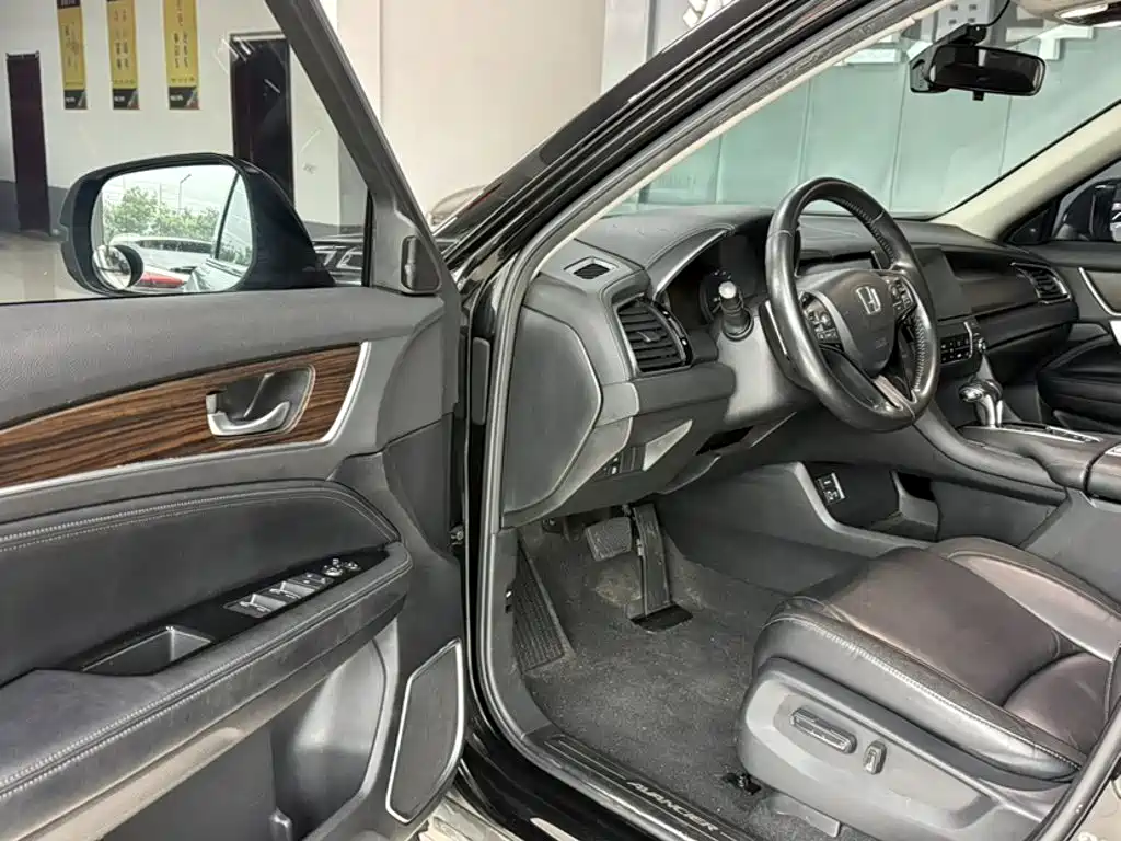 Honda Avancier — миниатюра 11