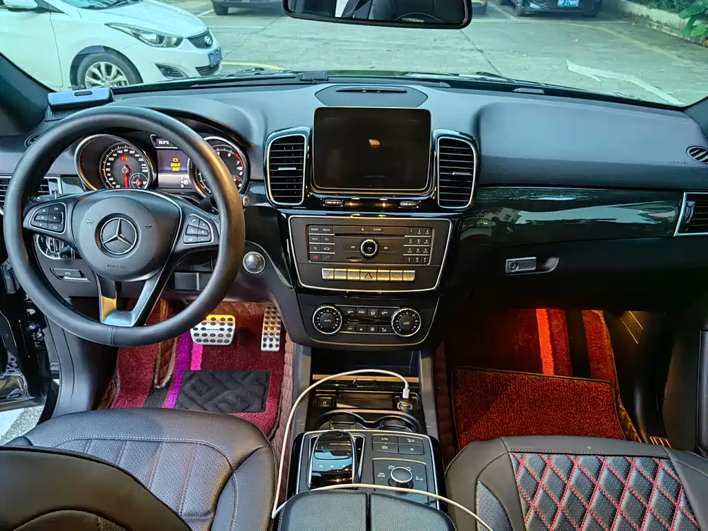 Mercedes-Benz GLE (Import) — миниатюра 5