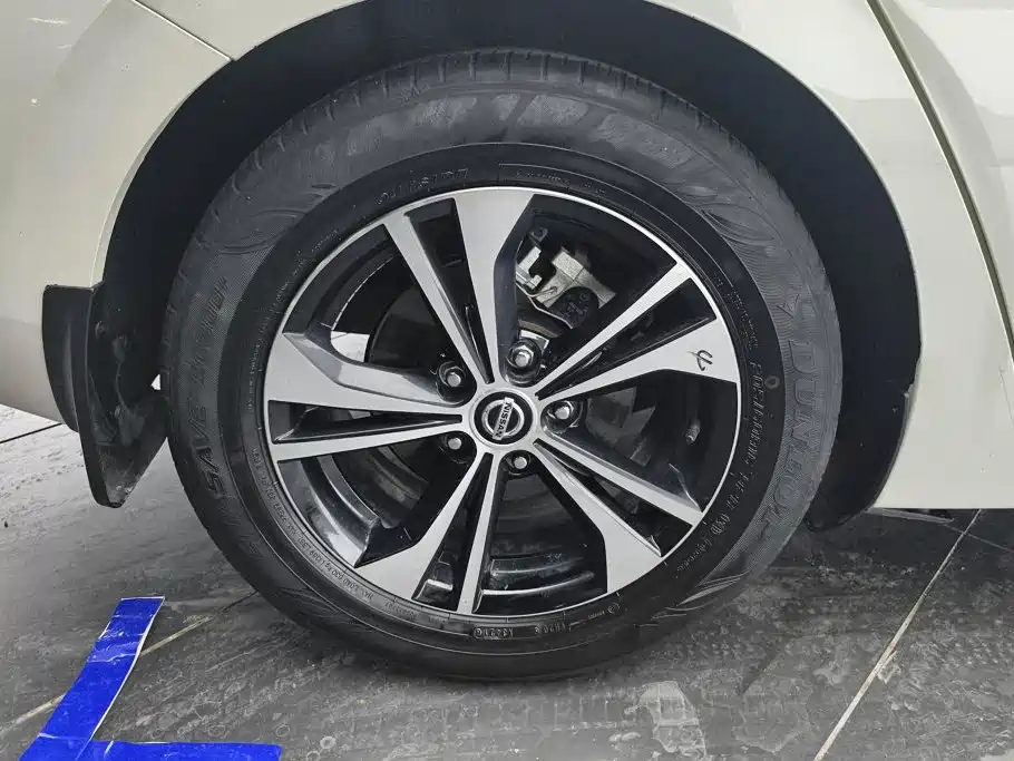 Nissan Sylphy — миниатюра 6