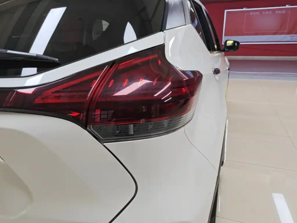 Nissan Kicks — миниатюра 8