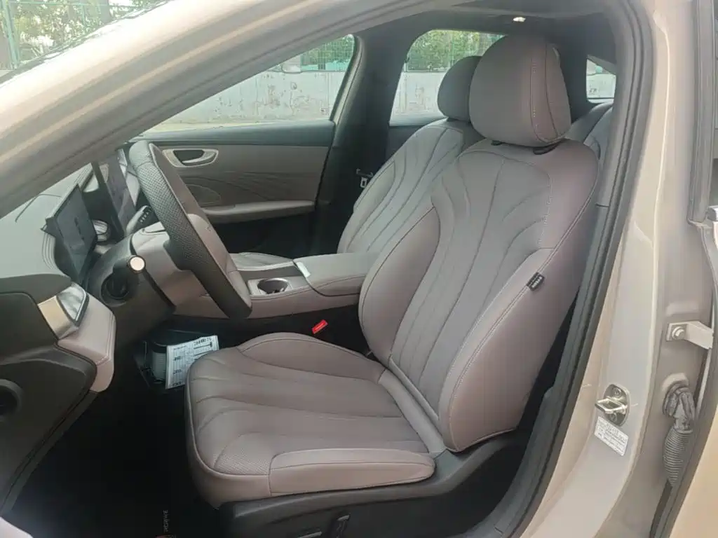 Roewe M7 DMH — миниатюра 15
